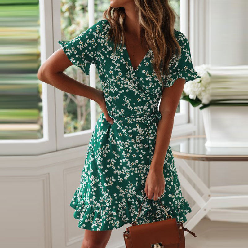 Damen Wickelkleid Voluminöse Rüschen Florales Design Eveloria
