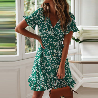 Damen Wickelkleid Voluminöse Rüschen Florales Design Eveloria