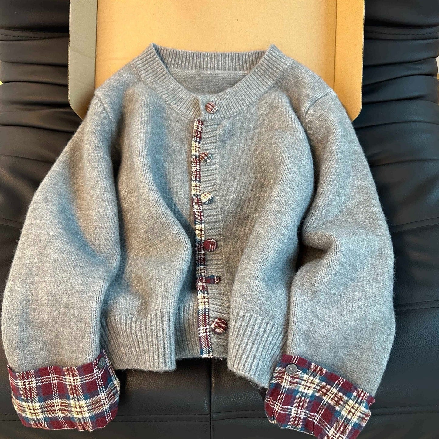 Damen Strickjacke Karomuster Mit Knöpfen Beige