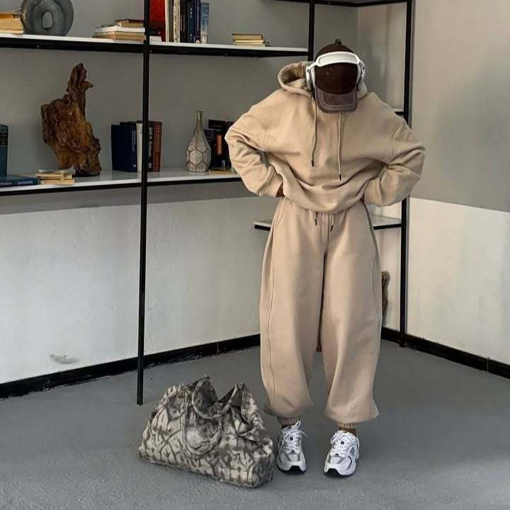 Damen Oversized Sweatanzug mit Kapuze und Bündchen Eveloria