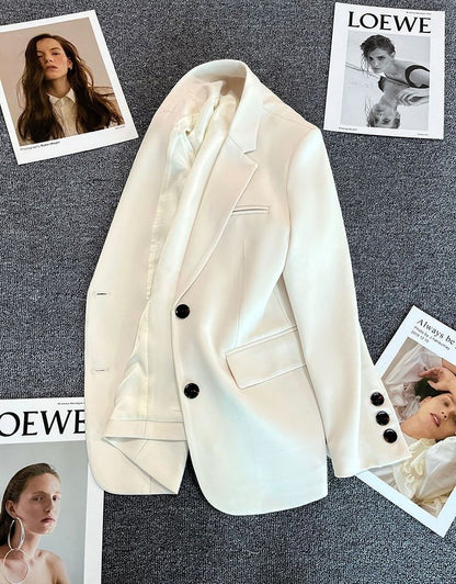 Damen Blazer Eleganter Schnitt Dekorative Knöpfe Eveloria