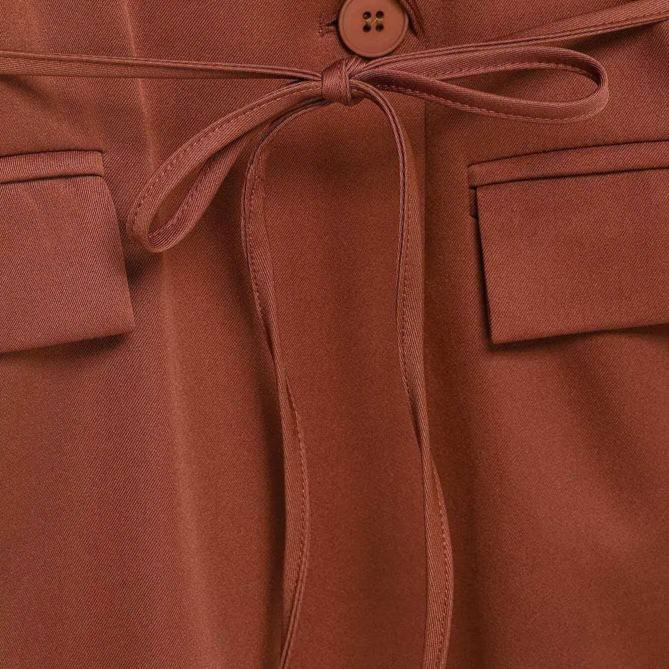 Damen Blazerjacke Tailliert Breite Ärmel Eveloria