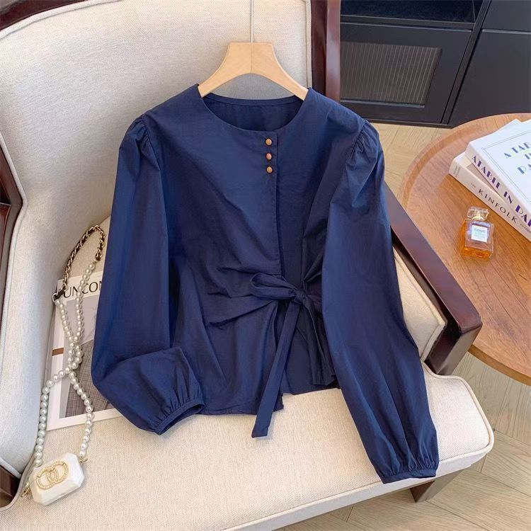 Damen Bluse mit Schleifenbindung und V-Ausschnitt aus Seide