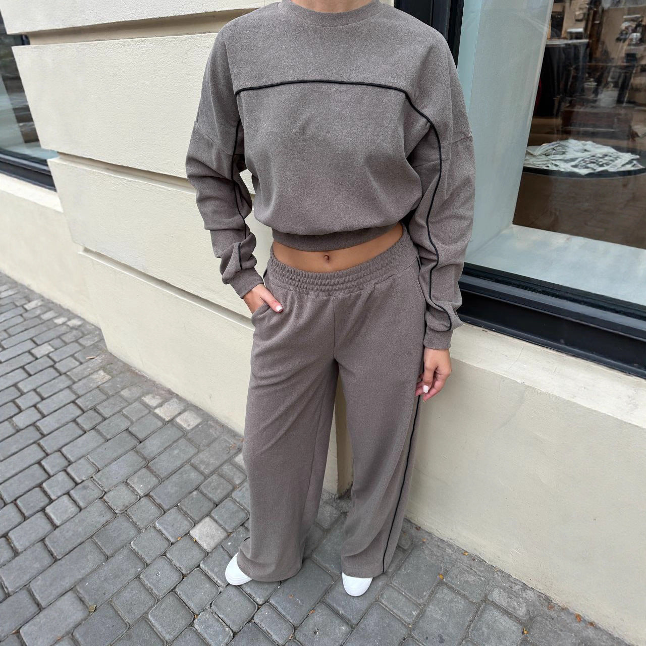 Damen Sportset Elastischer Bund Kontrastnähte Hose Oberteil Eveloria - Eveloria
