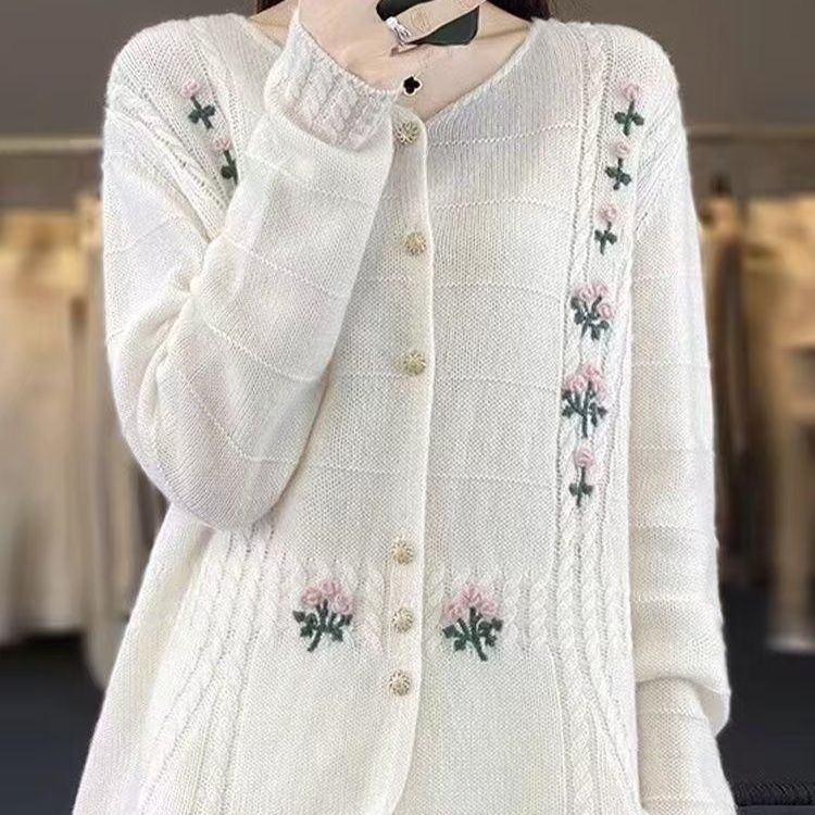 Damen Strickjacke Florale Stickereien Eveloria