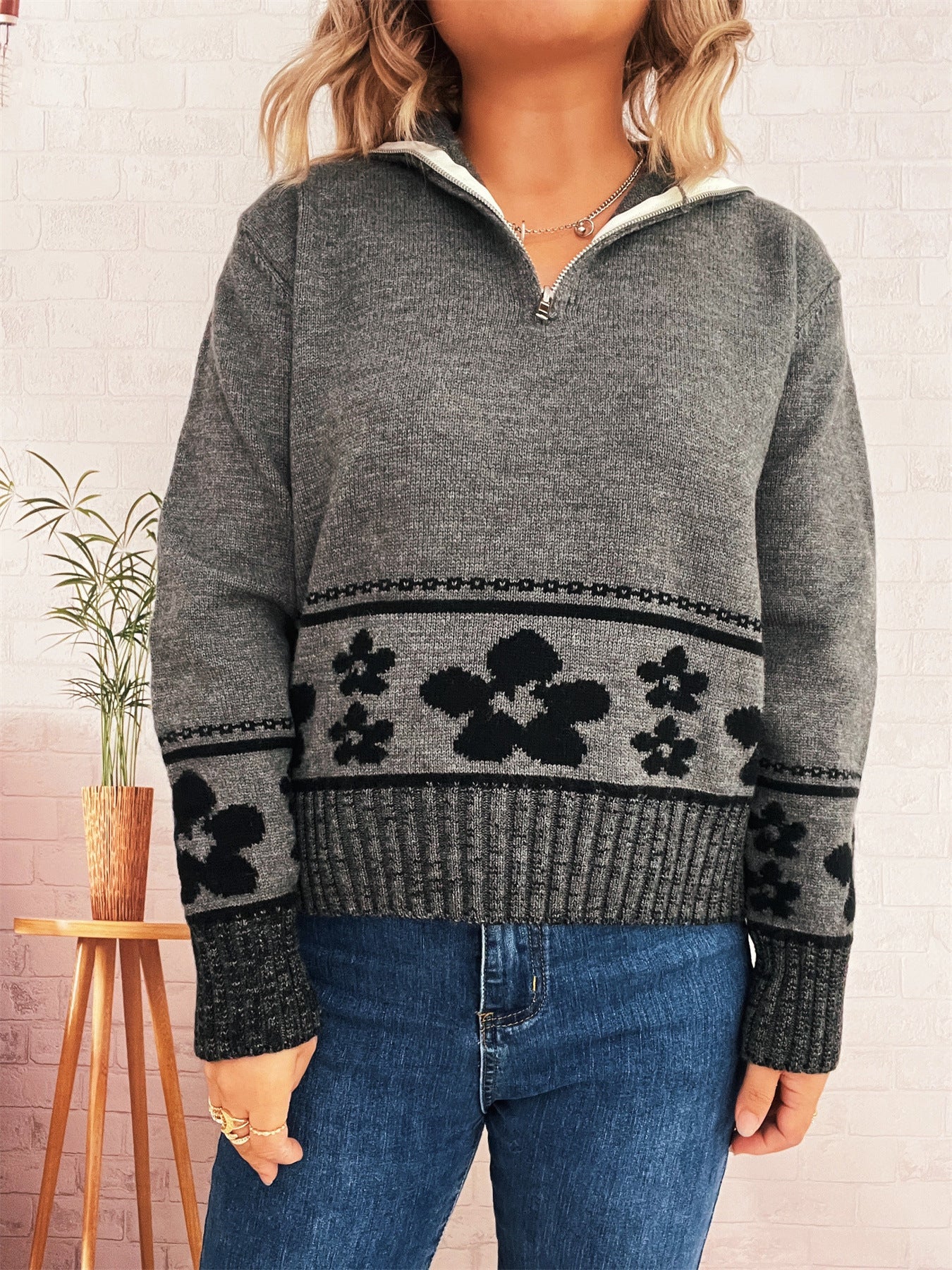 Damen Strickpullover Floralmuster Hochkragen Eveloria