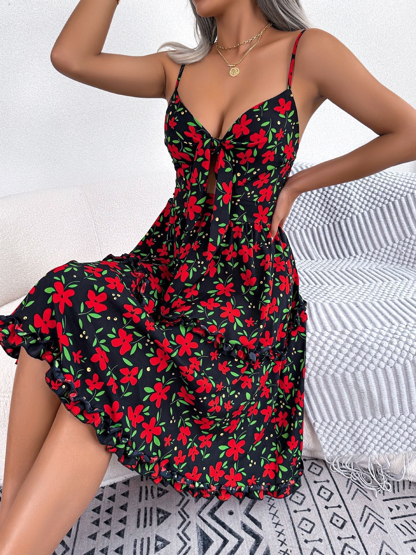 Damen Retro-Kleid Sommer florale Blume Cut-Out Detail Eveloria