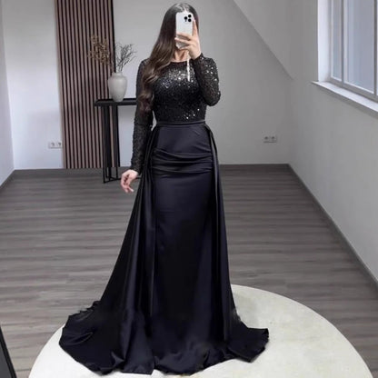 Damen Abendkleid mit Glitzerdetails und fließendem Stoff Eveloria