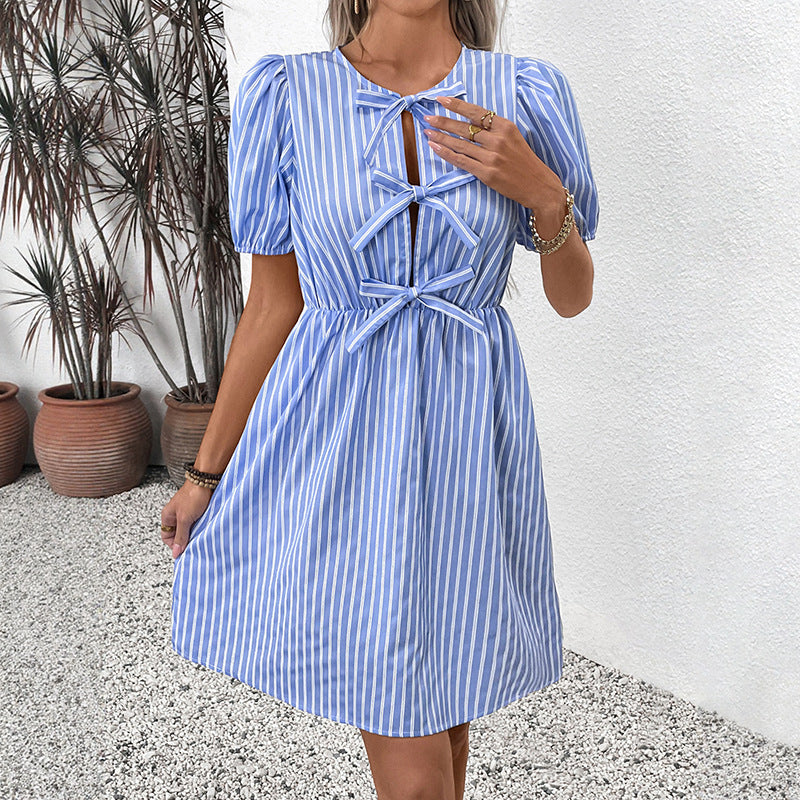 Damen Woven Mini-Kleid mit Puffärmeln und geflochtenen Details