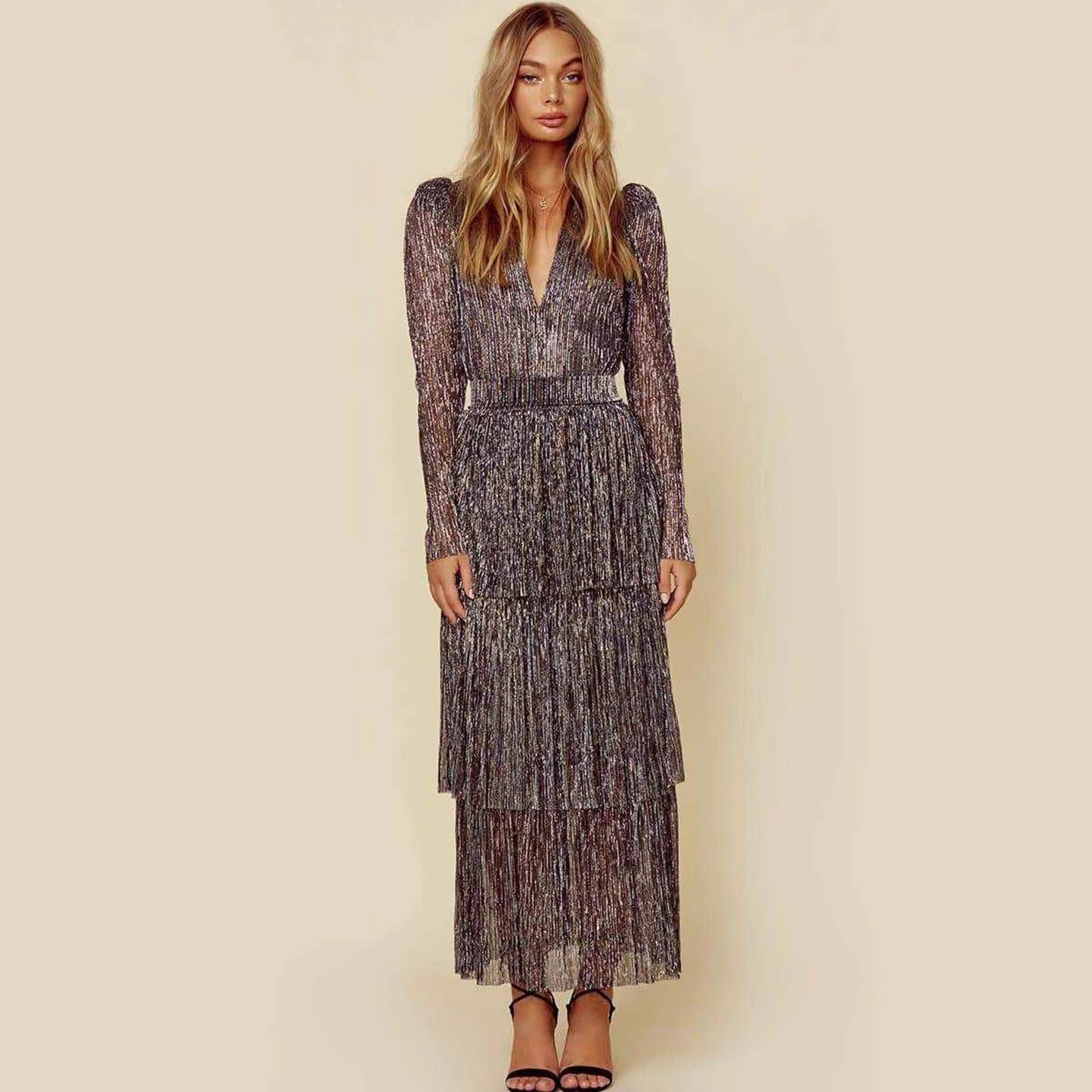 Damen Abendkleid mit V-Ausschnitt schillernde Lagen Eveloria