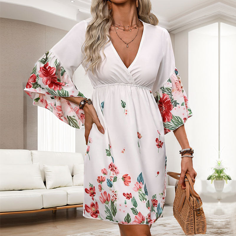 Damen Wickelkleid Luftig Rüschen Floralmuster Eveloria - Eveloria