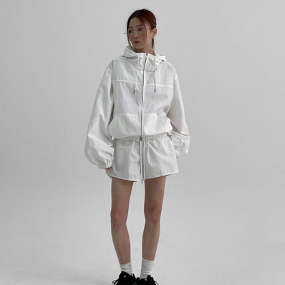 Damen Sportjacke mit kurzen Hosen Eveloria
