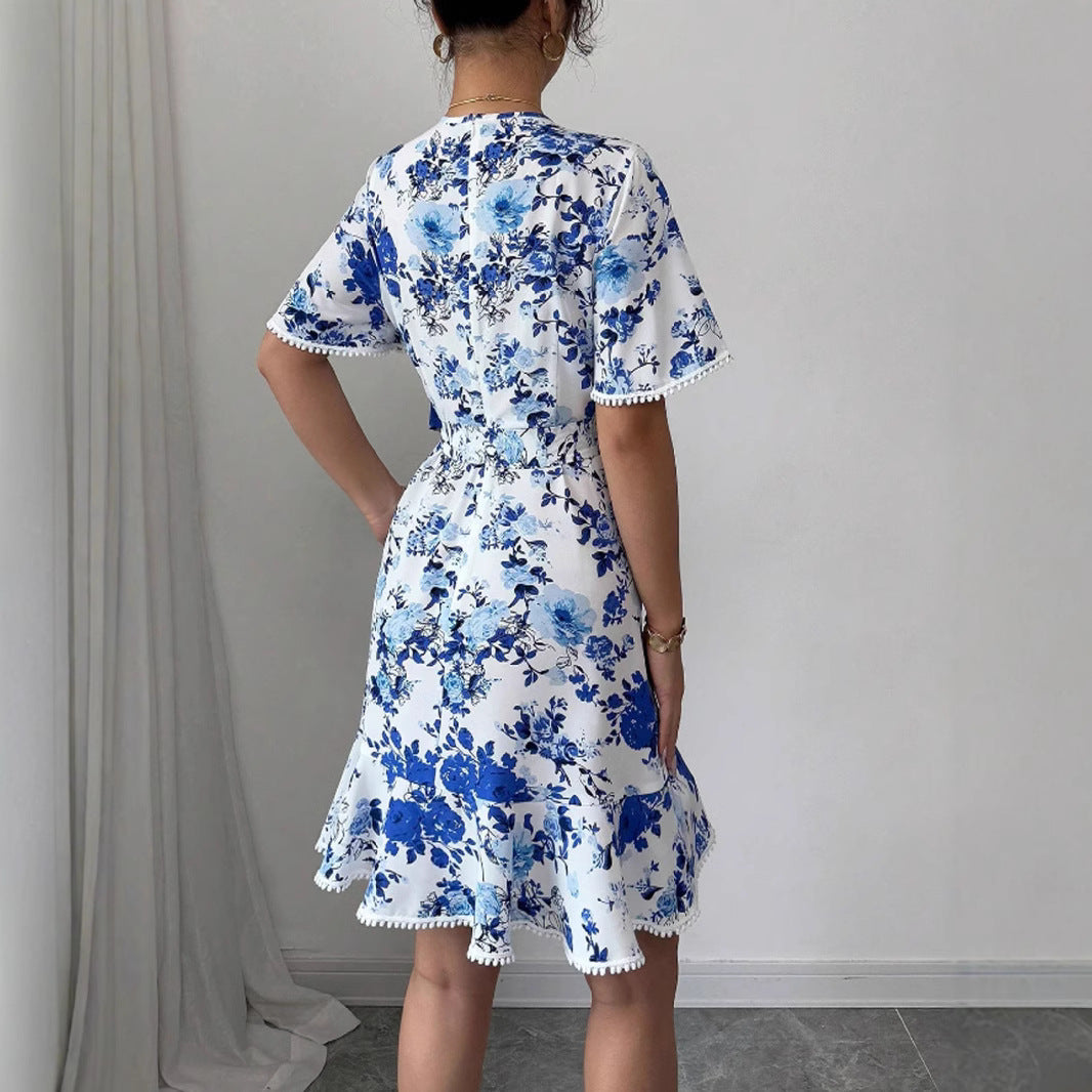 Damen Wickelkleid mit Rüschendetails und Taillengürtel Floral Eveloria