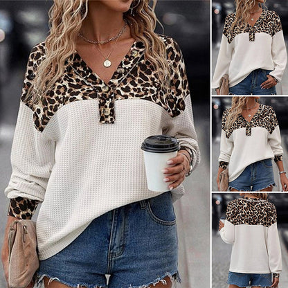 Damen Oberteil Leo-Design Knopfdetails Eveloria