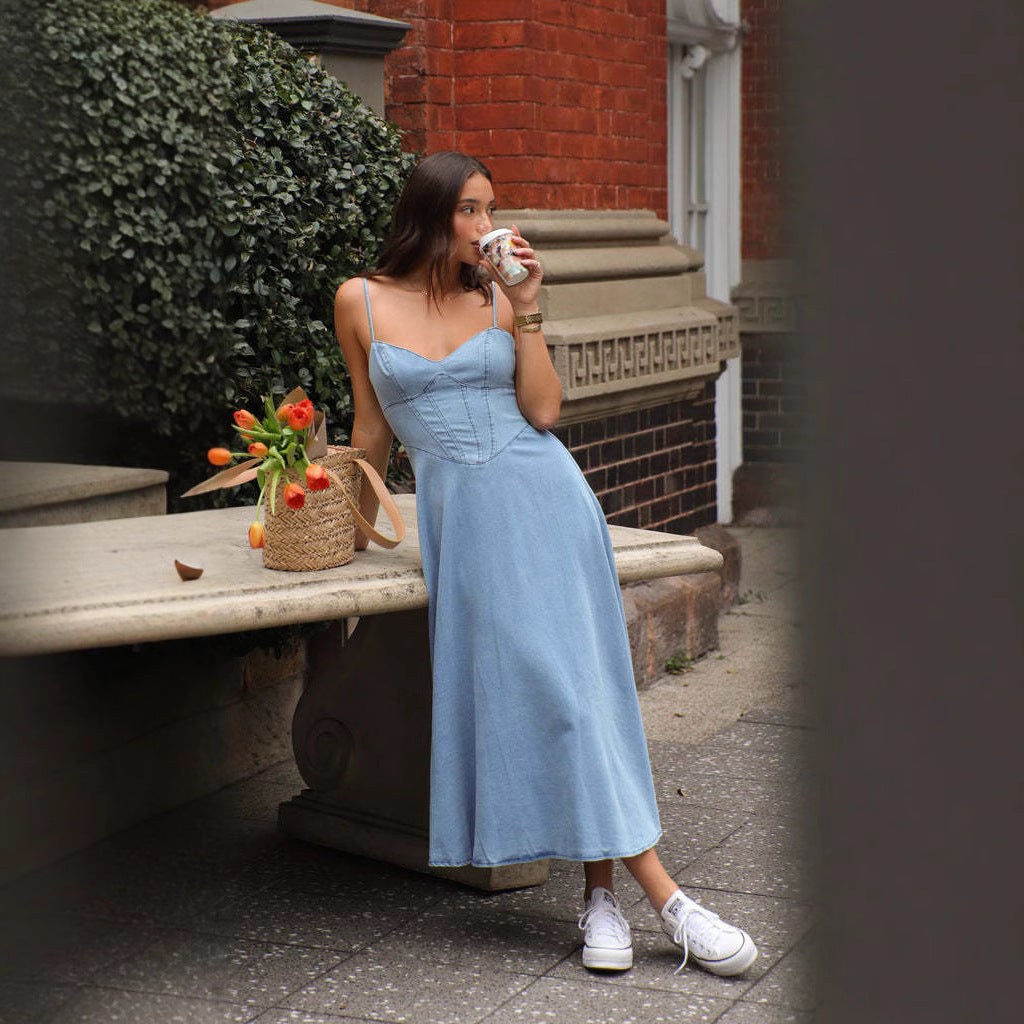 Damen Midikleid Schmale Träger Taillierte Silhouette Eveloria