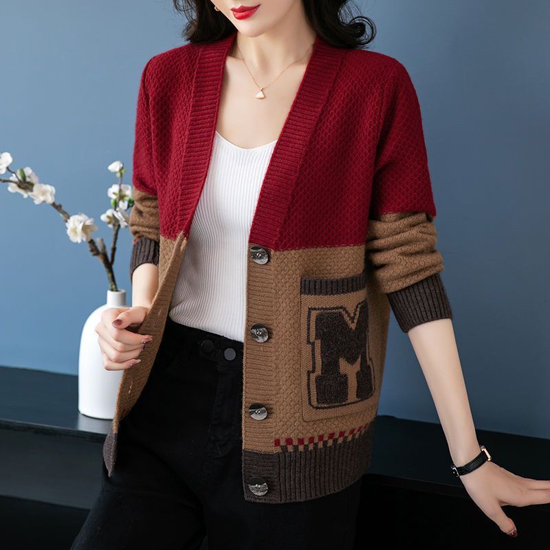 Damen Strickjacke mit Zopfmuster und Taschen