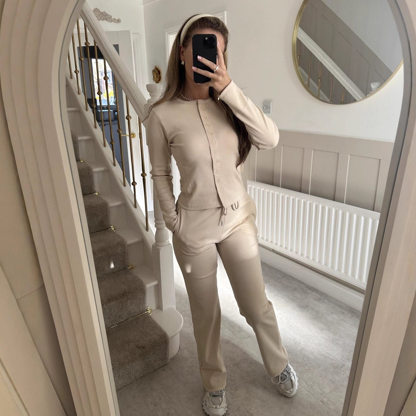 Damen Strickanzug mit Knöpfen Elegant Braun