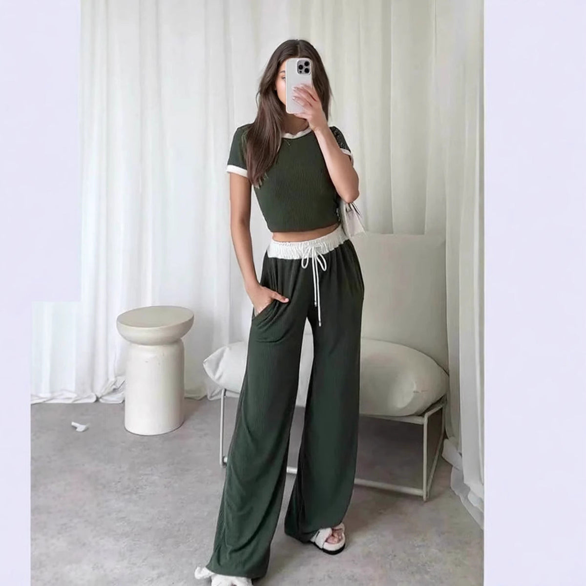 Damen Loungewear-Set Cropped Oberteil Weite Hose Eveloria