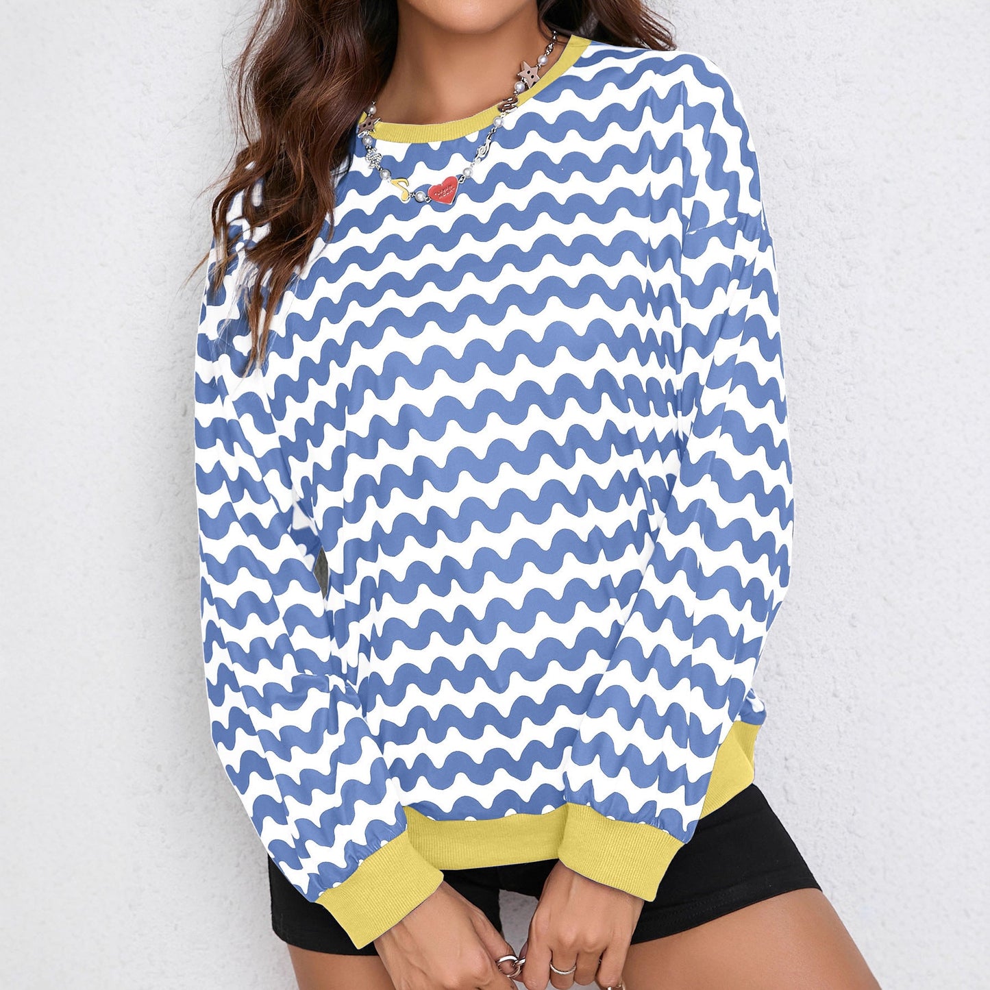 Damen Sweatshirt Wellenmuster Sportlich Farbenfroh Eveloria