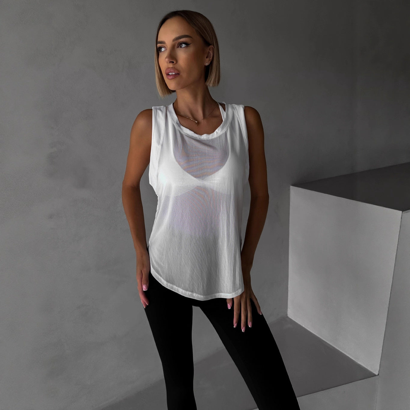 Damen Sporttop mit Knoten Detail aus Baumwolle Rosa - Eveloria