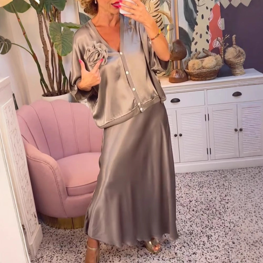Damen Seidenmaxikleid Elegant mit feinen Details Schwarz - Eveloria