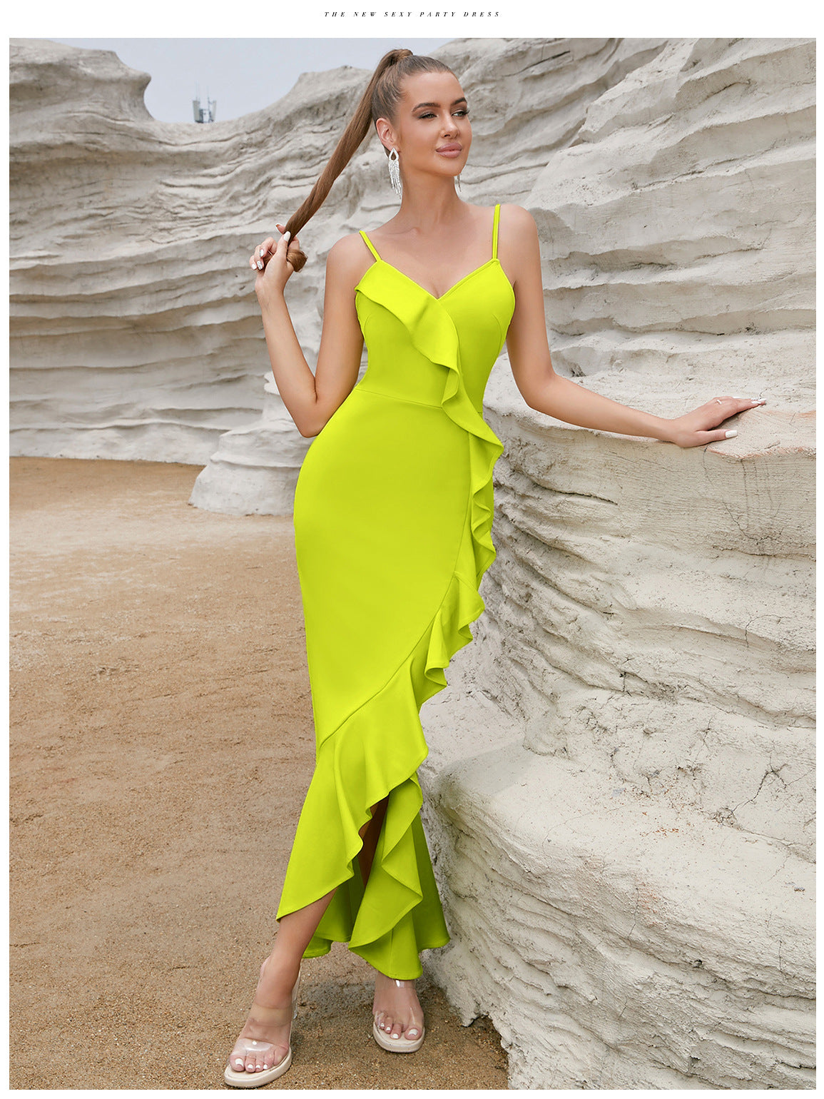 Damen Maxikleid Rüschen Hochschlitz Eveloria