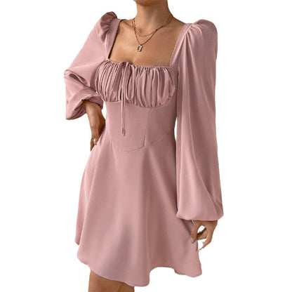 Damen Minikleid Rüschendetails Puffärmel Eveloria