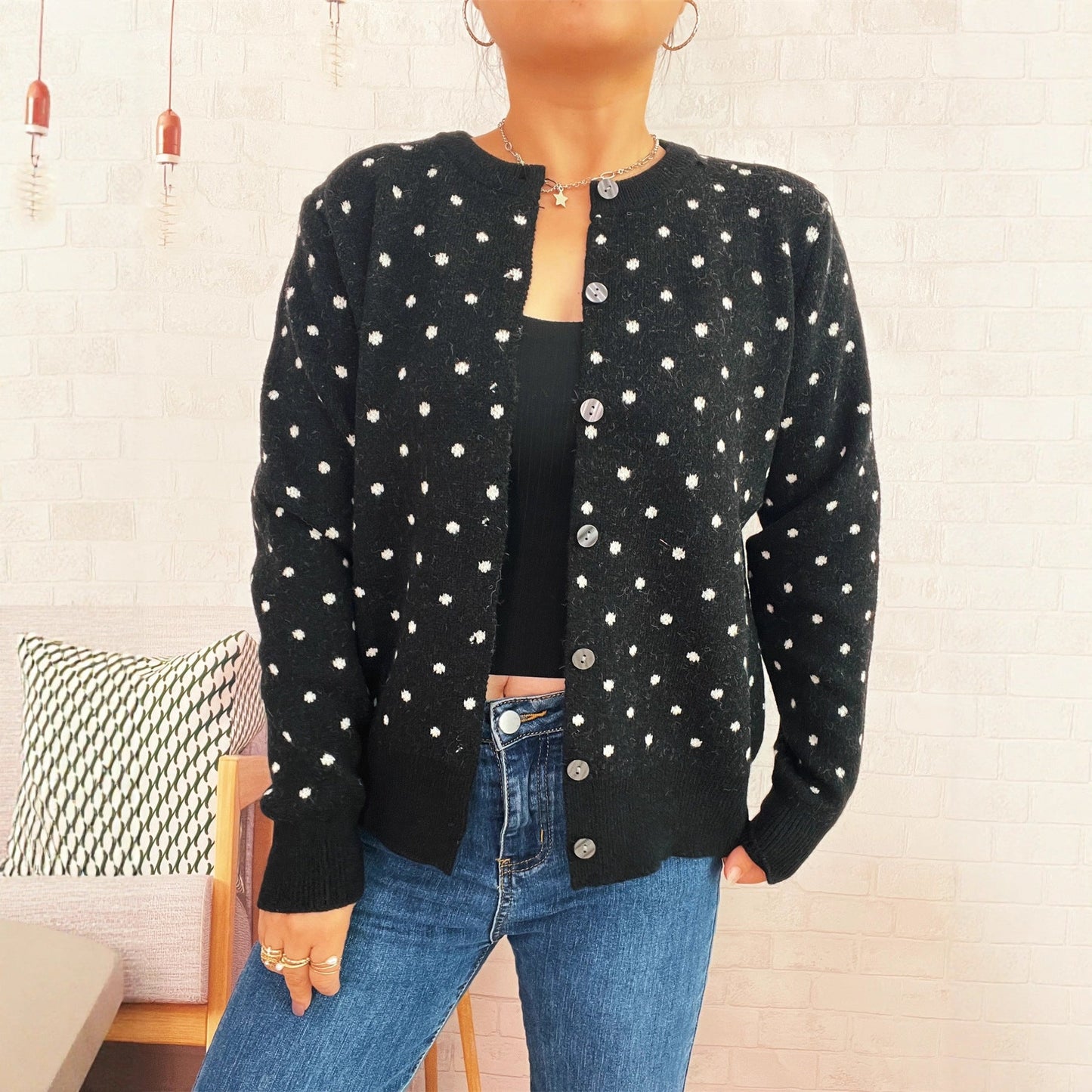 Damen Strickjacke Modern Punkte Knopfleiste Grau - Eveloria