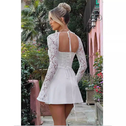 Damen Spitzenkleid mit tiefem Ausschnitt und langen Ärmeln Eveloria