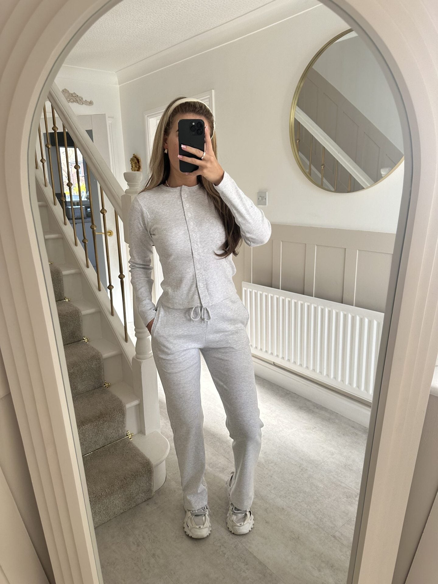Damen Strickanzug mit Knöpfen Elegant Braun