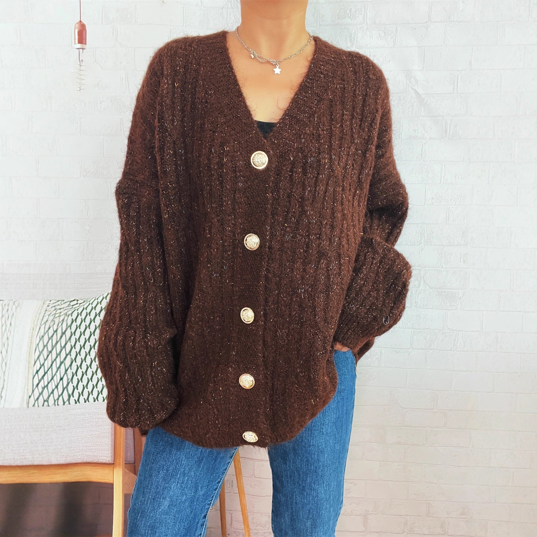 Damen Strickjacke Oversized Weiches Material Goldene Knöpfe Beige - Eveloria