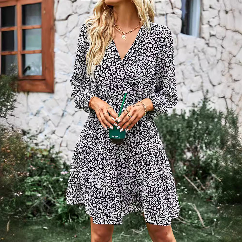 Damen Wickelkleid mit Knoten-Details und langen Ärmeln Eveloria