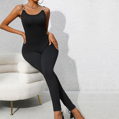 Damen Jumpsuit Figurbetont Kettendetails Eveloria