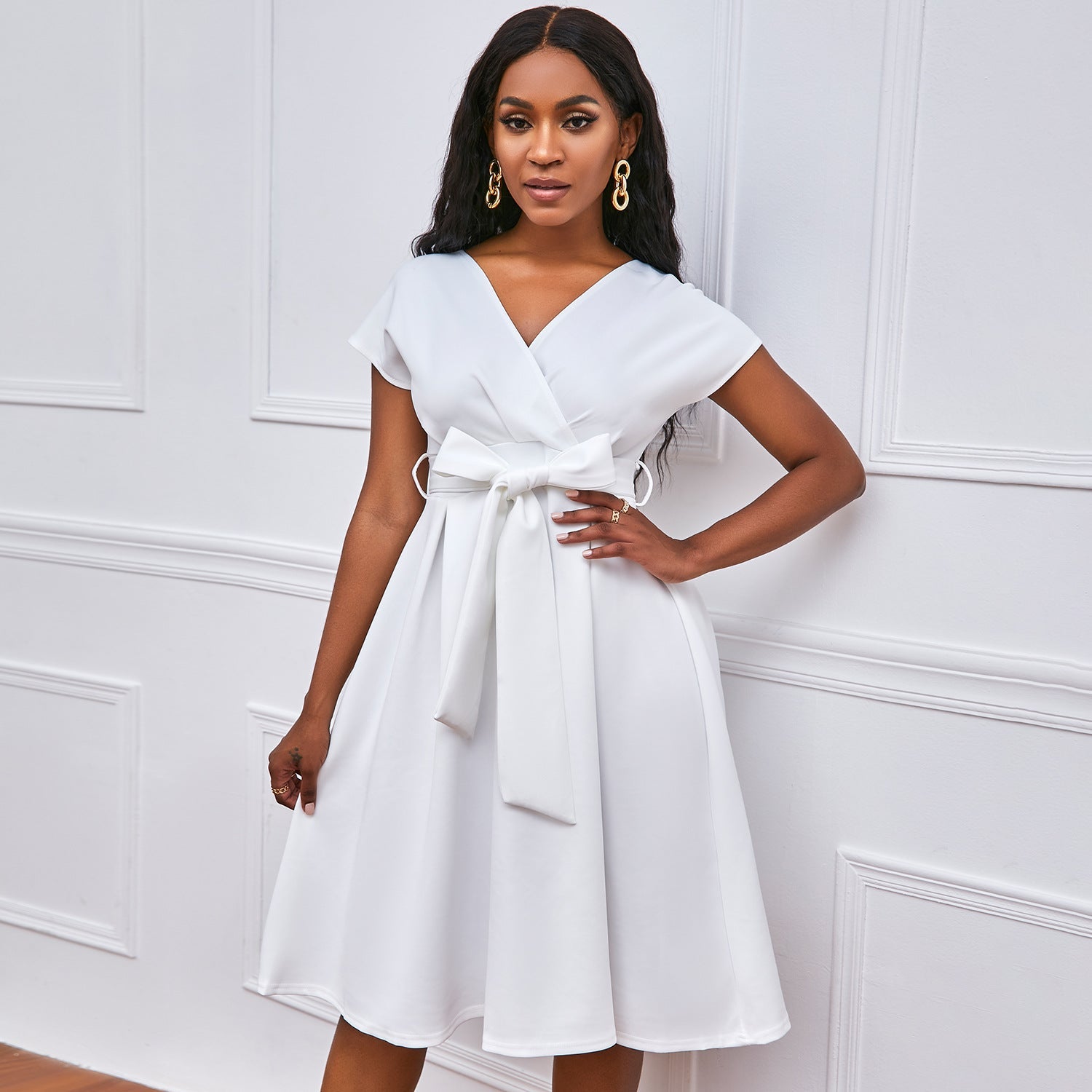 Damen Wickelkleid V-Ausschnitt Gürtel Eveloria - Eveloria