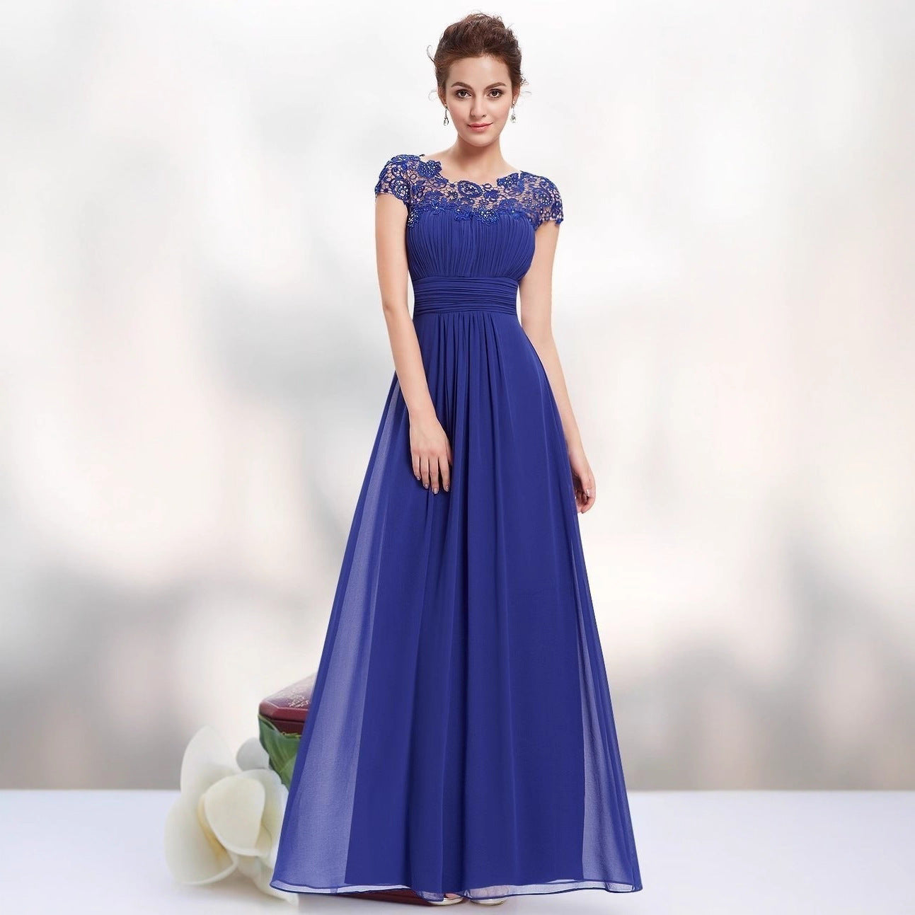 Damen Abendkleid Feine Spitze Fließender Rock Eveloria