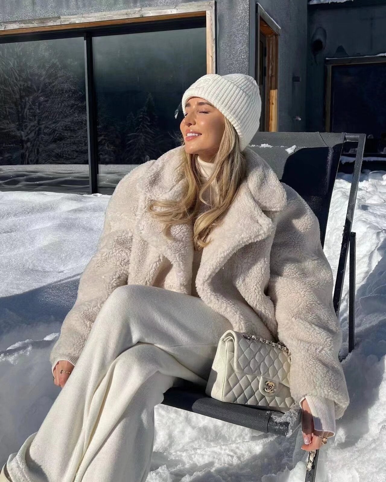 Damen Plüschjacke Oversized Kuschelig Eveloria