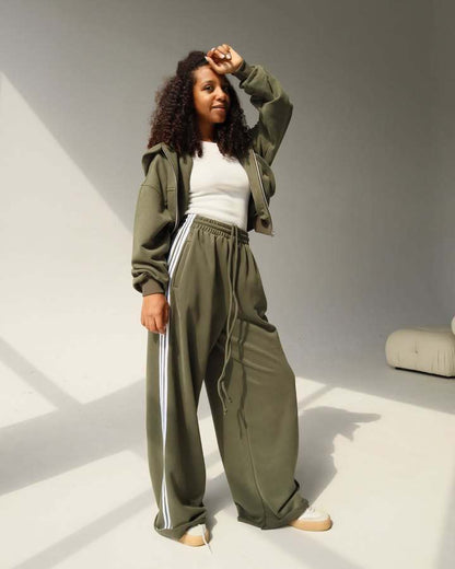 Damen Sportliches Loungewear-Set mit Cropped-Hoodie und weiter Hose