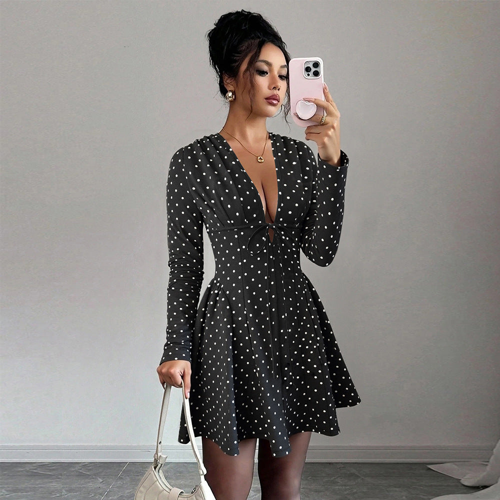 Damen Minikleid Punkte V-Ausschnitt Schwarz - Eveloria