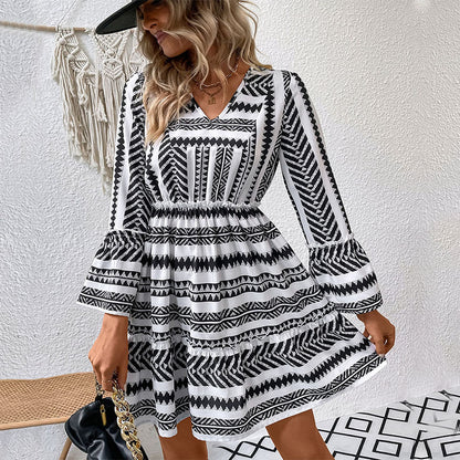 Damen Maxikleid Luftig Geometrisches Design Eveloria