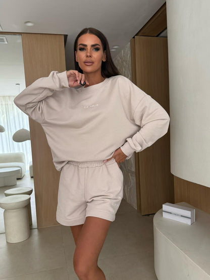 Damen Sweatshirt-Shorts-Set Lässig Geschnitten Eveloria