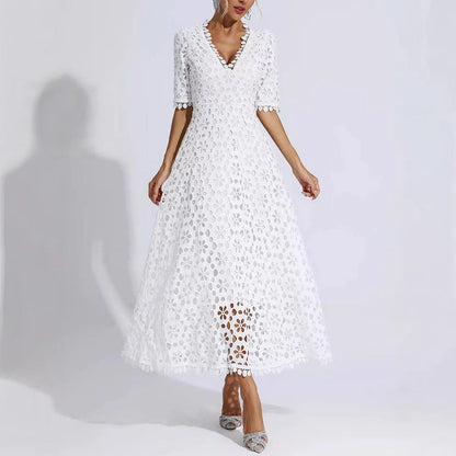 Damen Maxikleid Blumenstickerei V-Ausschnitt Eveloria - Eveloria