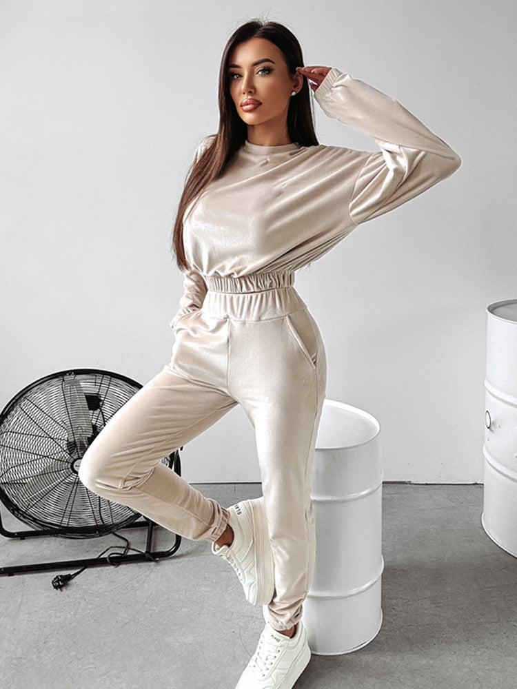 Damen Sport-Set Cropped Oberteil Bequeme Sport-Hose Eveloria