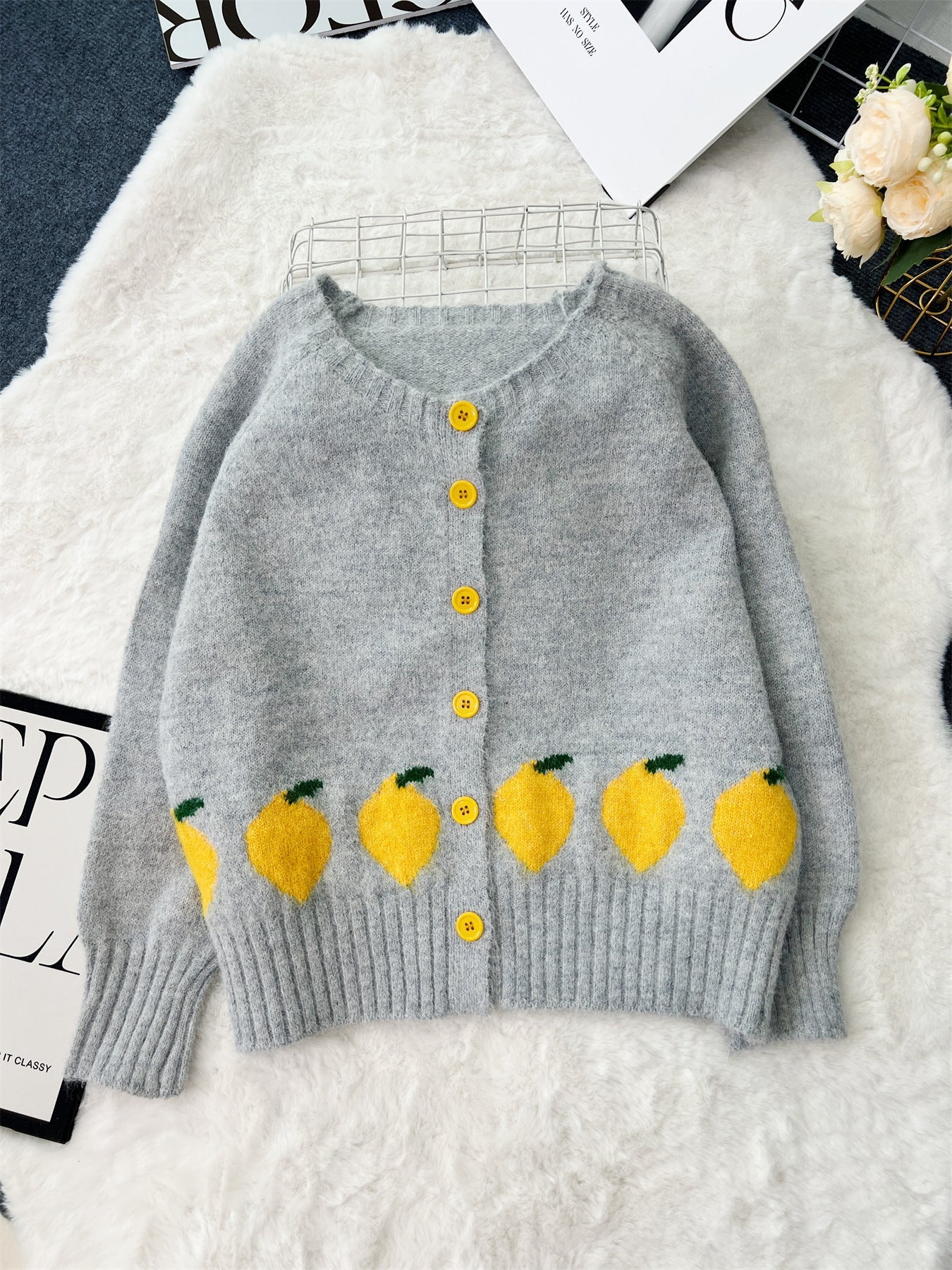 Damen Strickjacke Zitronen-Motiv Bunt Knöpfe Eveloria