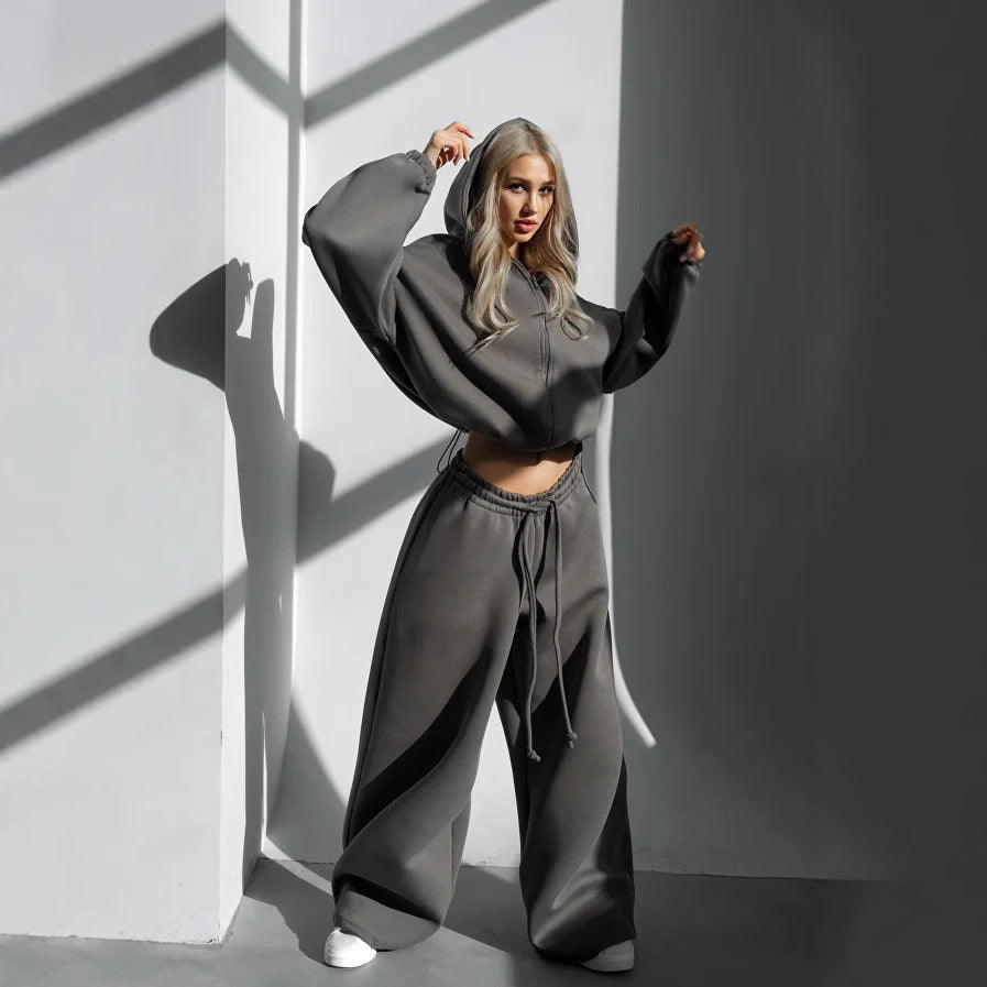 Damen Cropped Hoodie Sportlich mit innovativem Abschluss Schwarz - Eveloria