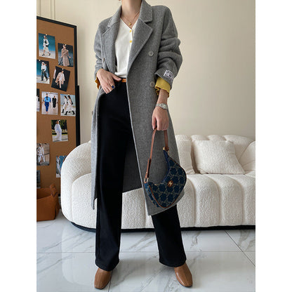 Damen Strickjacke mit Kontrastärmeln und Knöpfen
