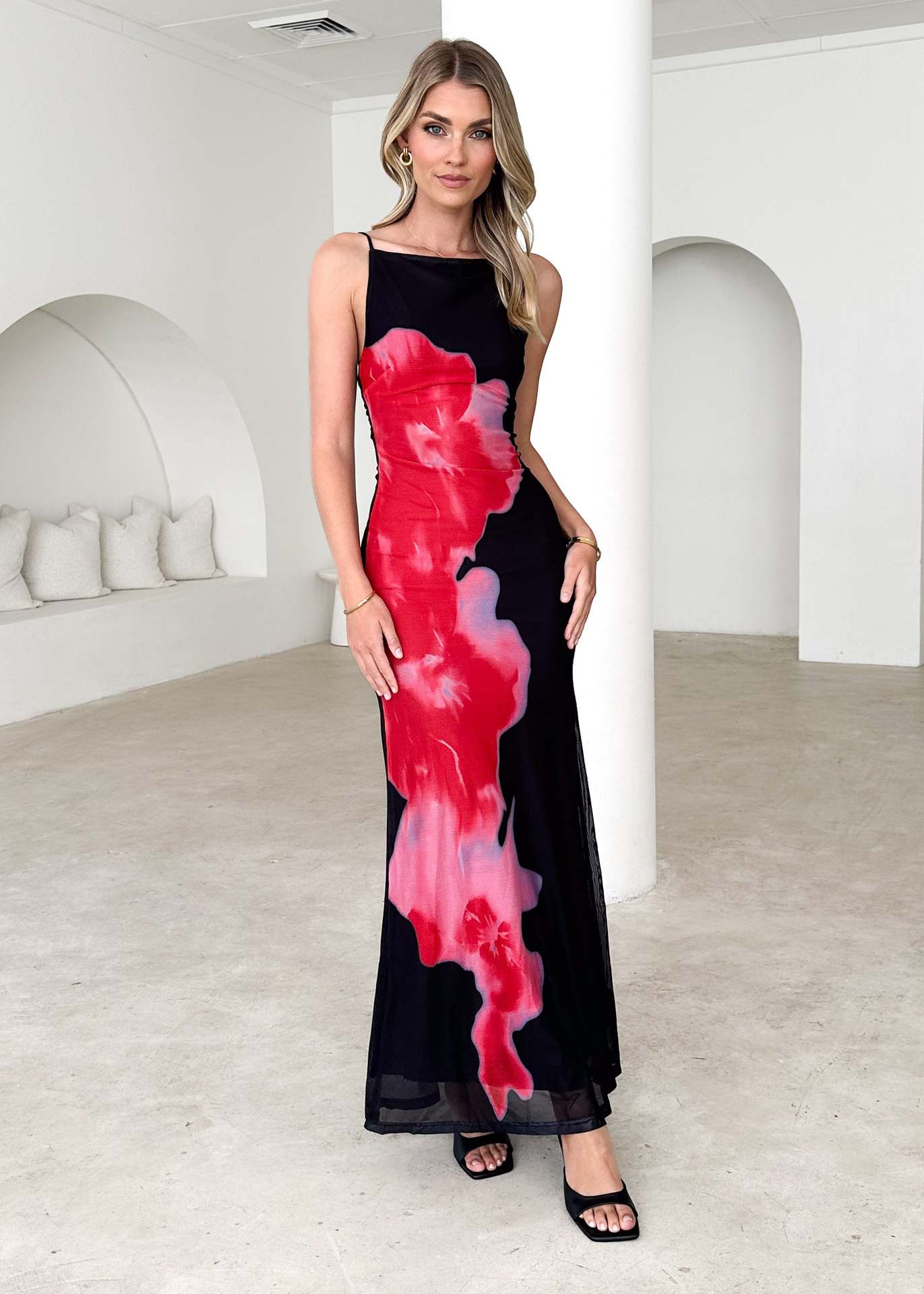 Damen Maxikleid Floralmuster Schmale Träger Elegantes Design
