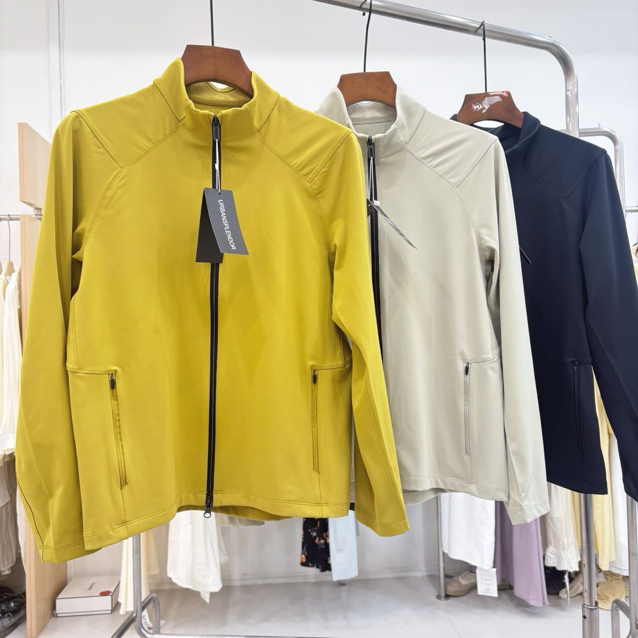 Damen Funktionsjacke Hochkragen Reißverschluss Schwarz Eveloria - Eveloria