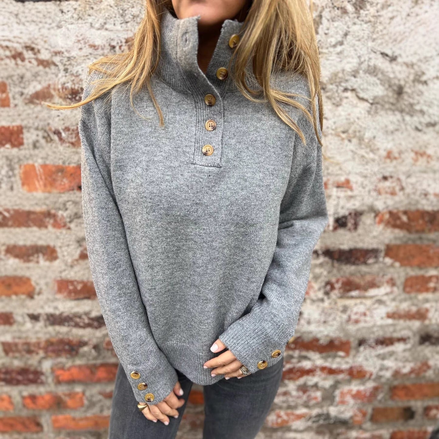Damen Pullover Hohler Kragen Dekorative Knöpfe Eveloria