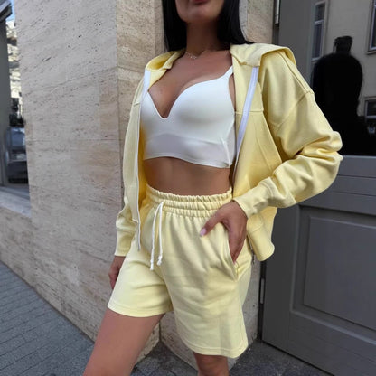 Damen Jogginganzug mit Hoodie und lockeren Shorts