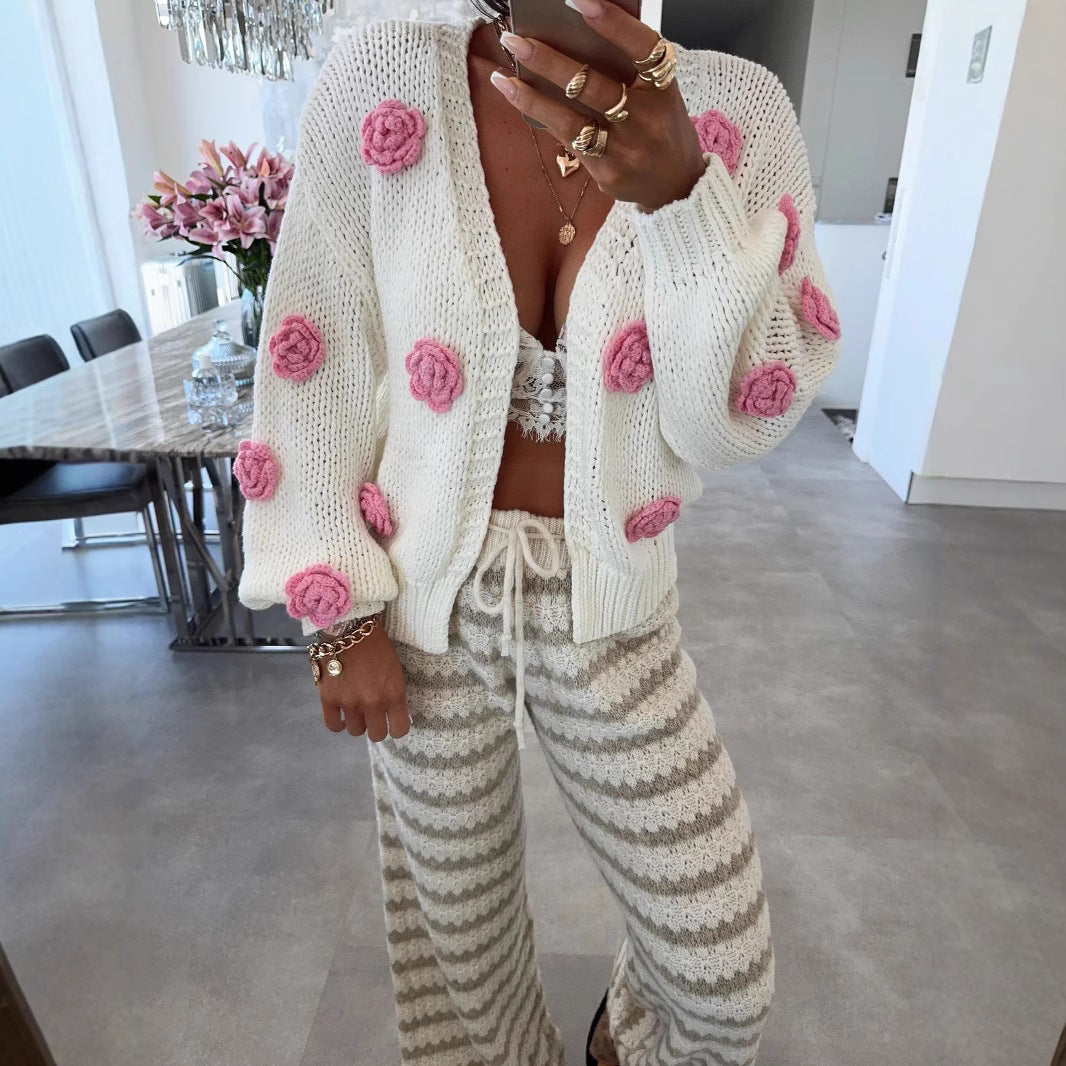 Damen Strickjacke Bunt Blumenapplikationen Luftig